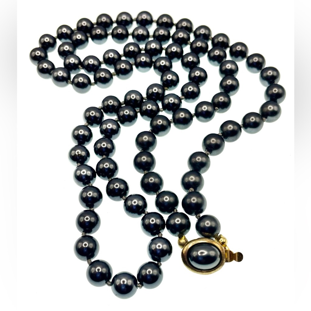 Vintage Signed Carolee Black Gunmetal Gray Faux Pearl Knotted Classic Necklace